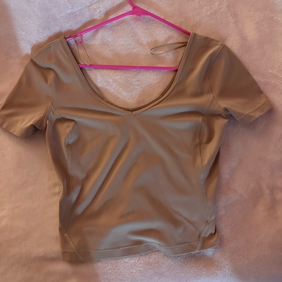 lululemon active top:) - Picture 2 of 3